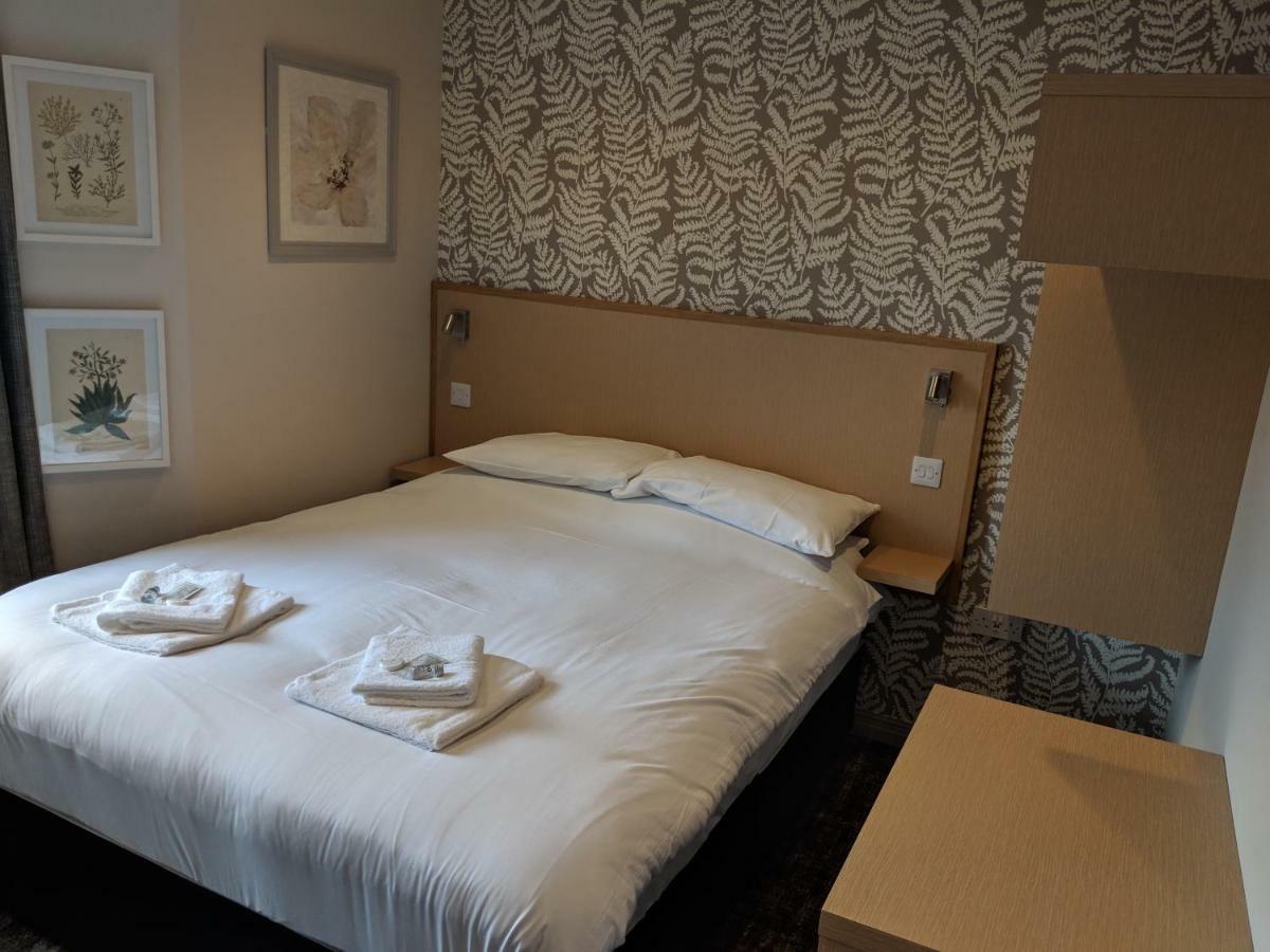 ダラム The Queens Head Bed & Breakfast エクステリア 写真